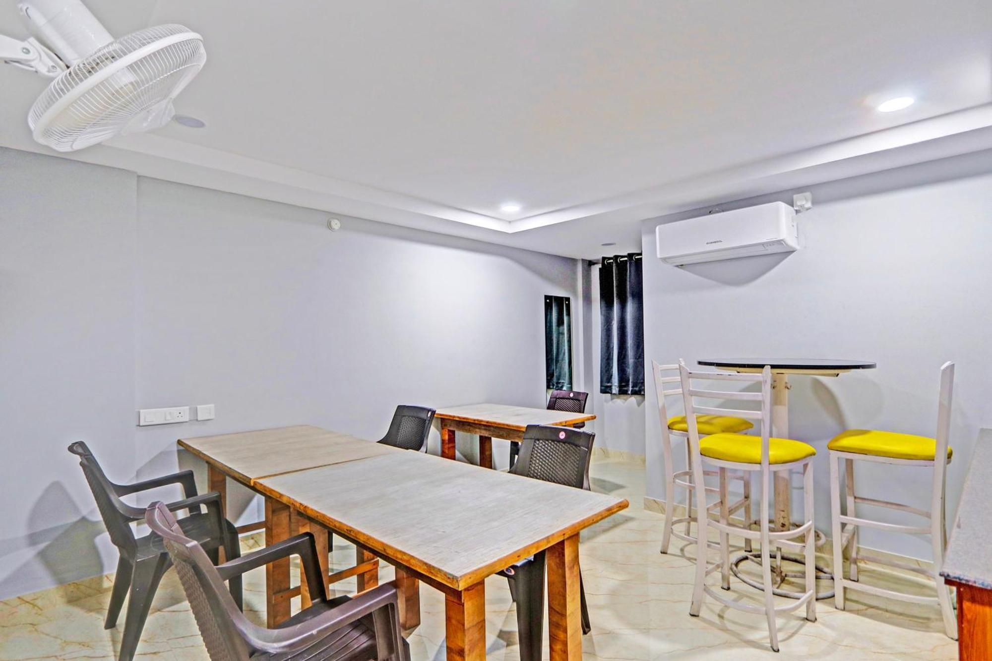 Hotel Super Townhouse Qualia Elite S R Nagar à Haïdarabad Extérieur photo