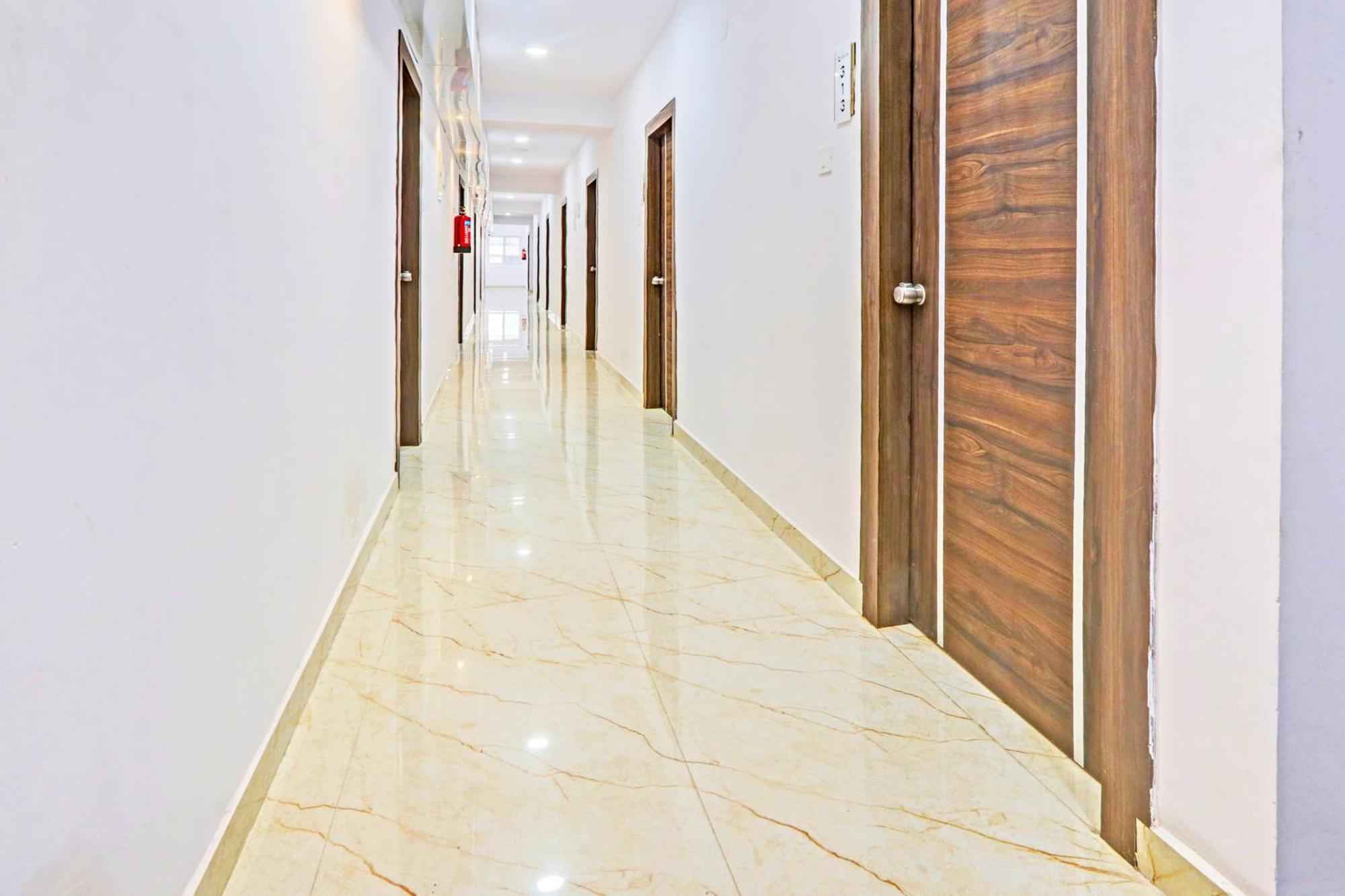 Hotel Super Townhouse Qualia Elite S R Nagar à Haïdarabad Extérieur photo